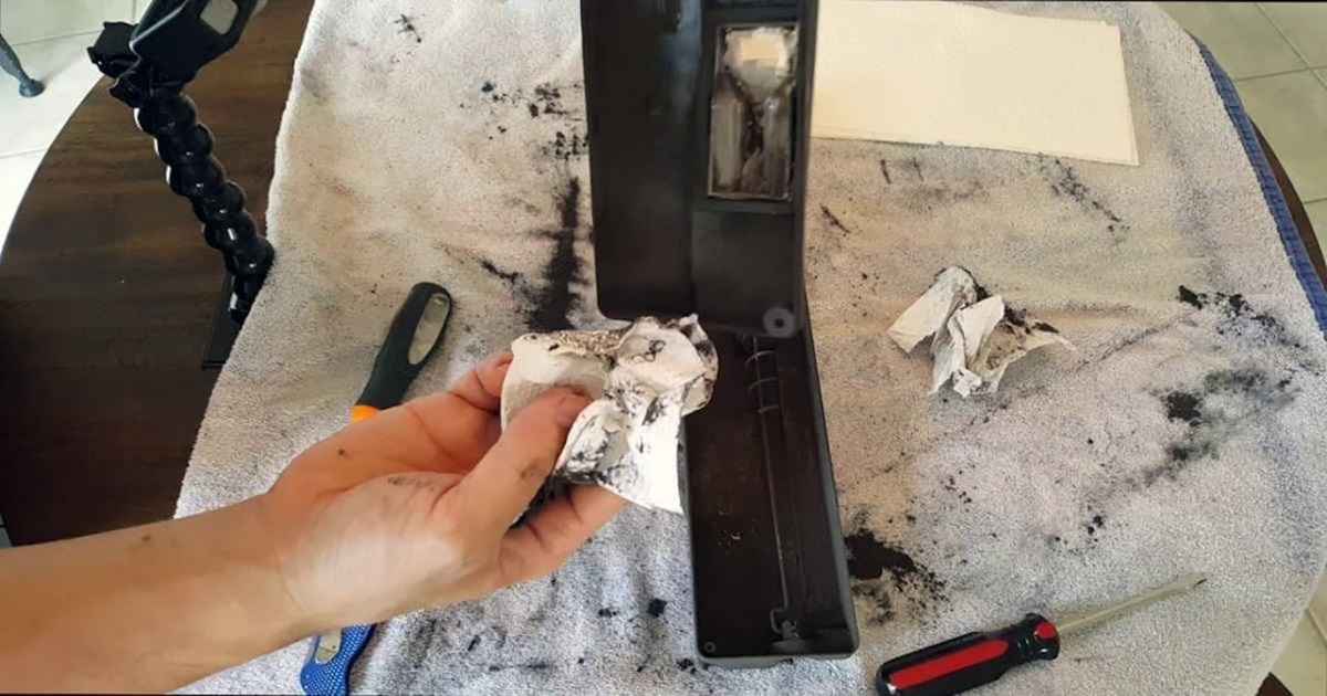 تمیز کردن درام، مرحله بعد از نحوه شارژ کارتریج است.